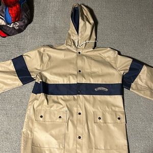 Rain coat